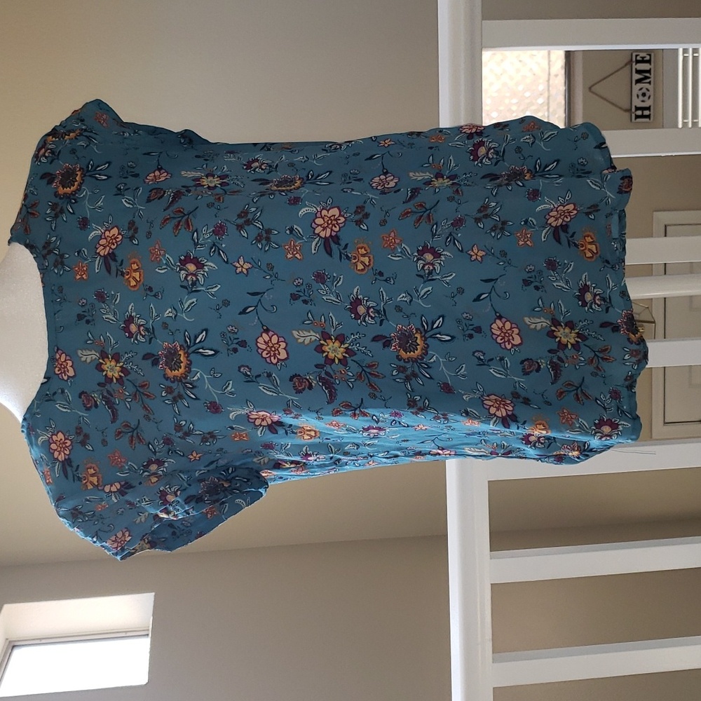floral blouse